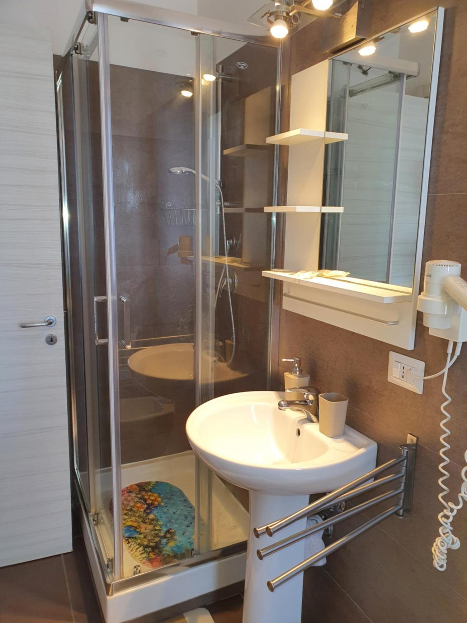 4Rooms Guest House Free Wi-Fi Салерно Екстер'єр фото