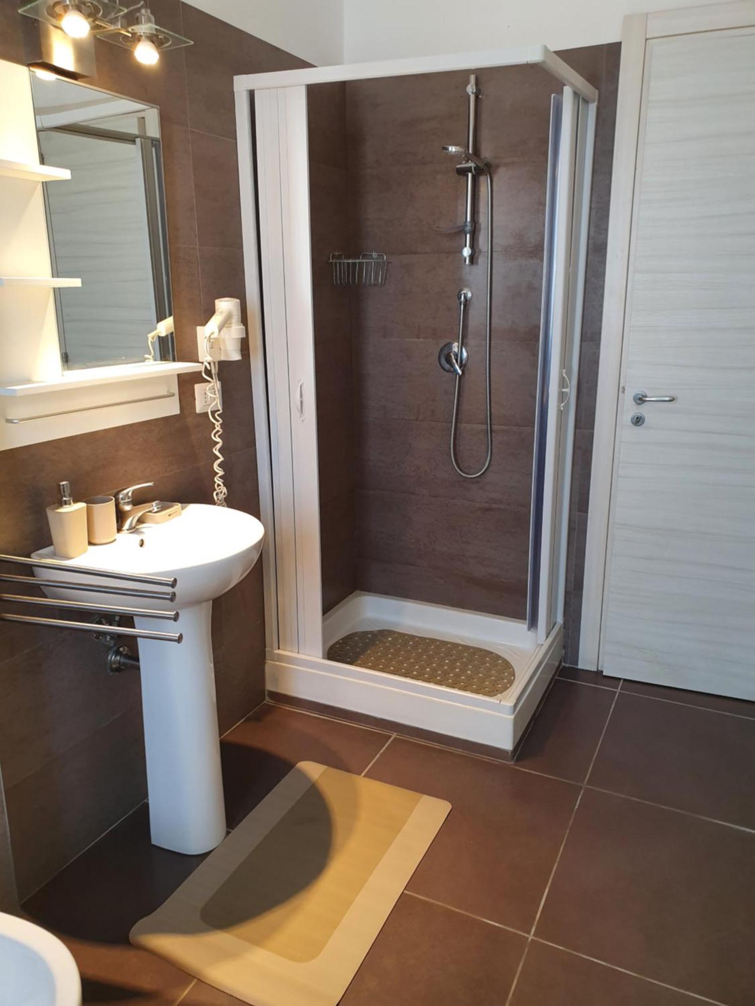 4Rooms Guest House Free Wi-Fi Салерно Екстер'єр фото