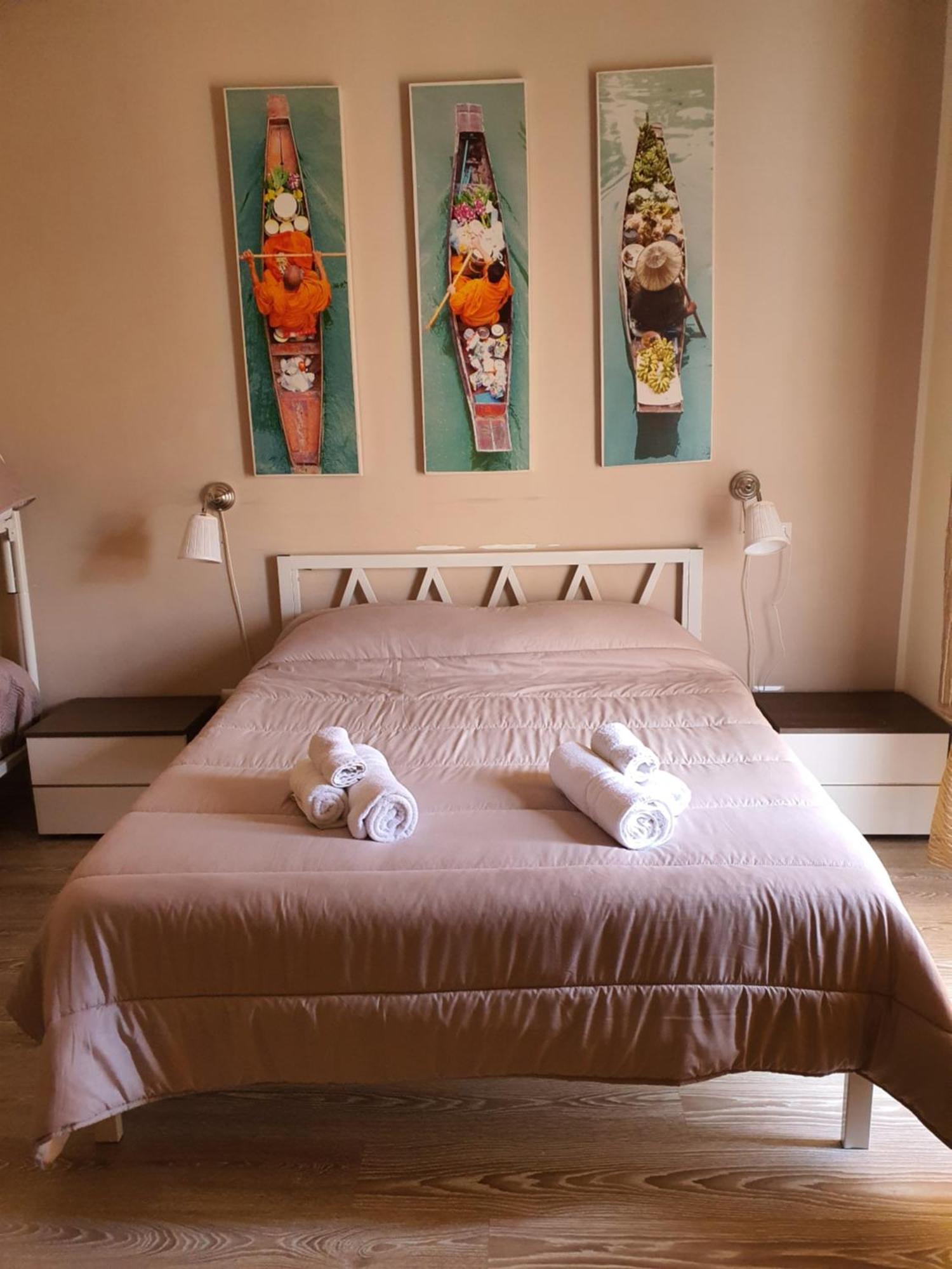 4Rooms Guest House Free Wi-Fi Салерно Екстер'єр фото